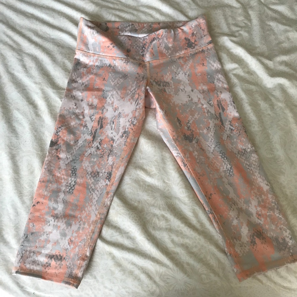 ALO Yoga cropped leggings